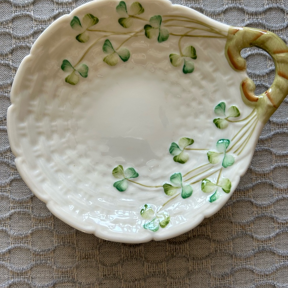 Belleek Pottery from Ireland. Shamrock handled butter server.